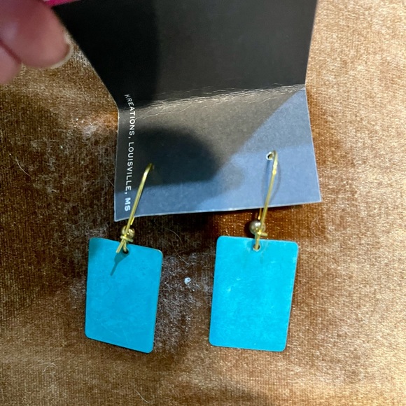 Monogrammed “S” Earrings - Picture 4 of 4